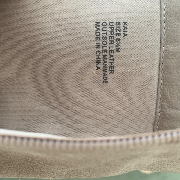 Boots - Picture 5 of 7